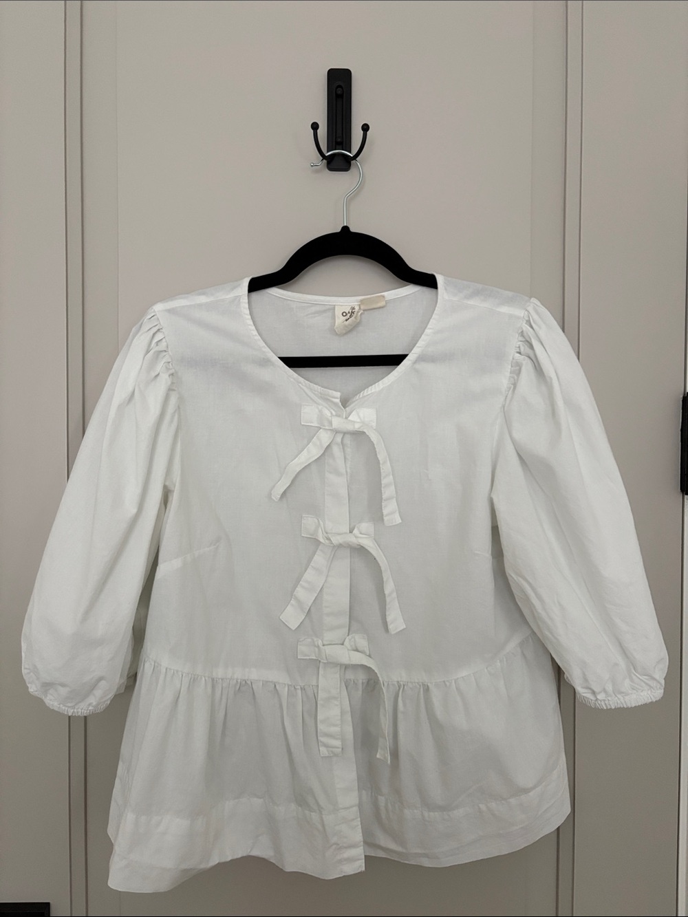 OAK & IVY White Tie-Front Peplum Blouse Size M